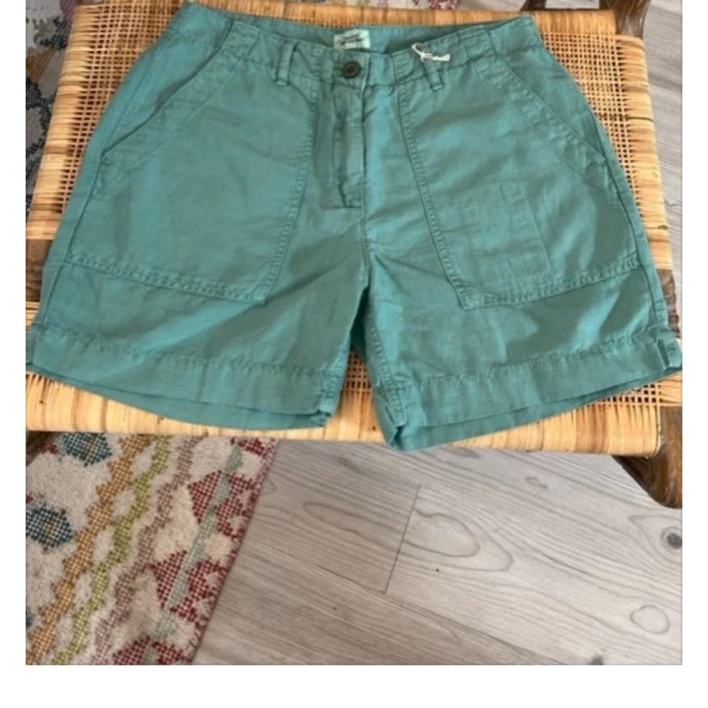 Hartford Eucalyptus Green Shorts Size 1 (Small) NWT